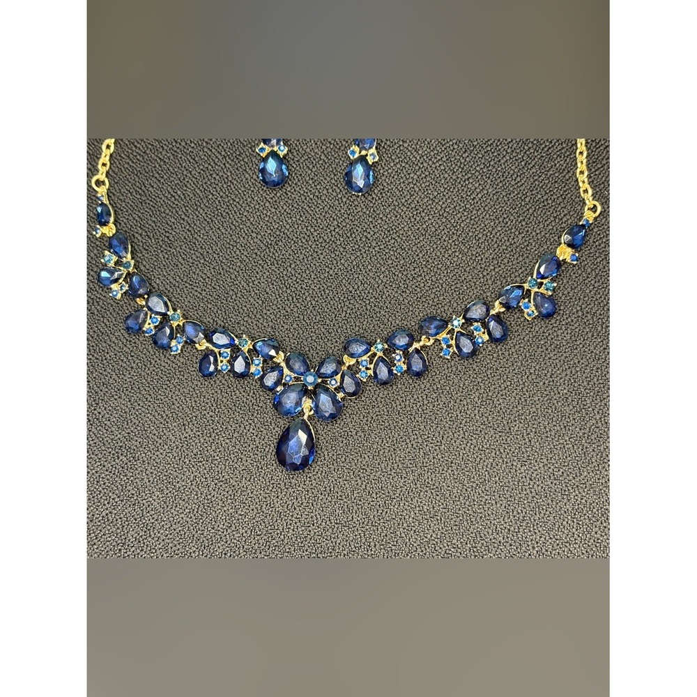 Gold-Tone Blue Crystal Necklace & Earrings Set‎ - Picture 3 of 16